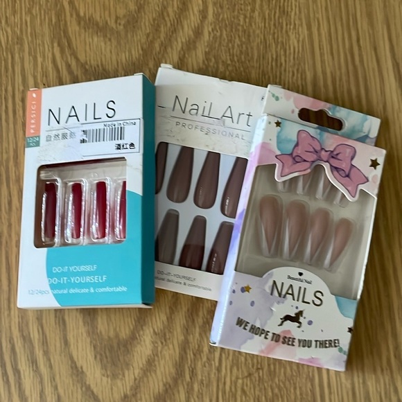 3 Sets Of Nails - Picture 1 of 1